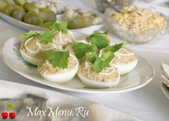 arshirovannye-yajca-s-nachinkoj-iz-kurinyx-serdec-i-pecheni