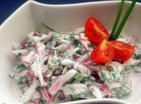 Простой салат из редиса
