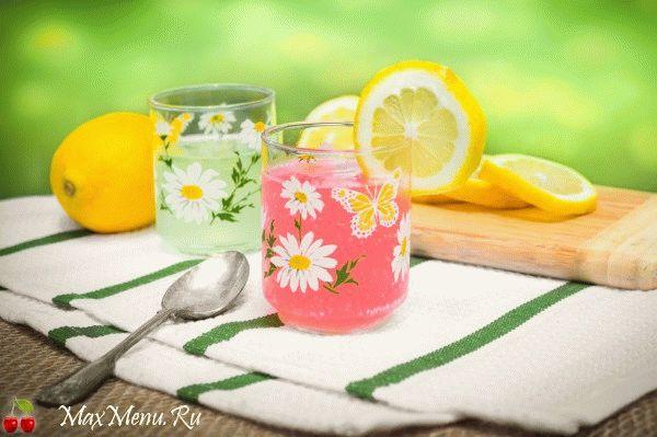 Розовый лимонад