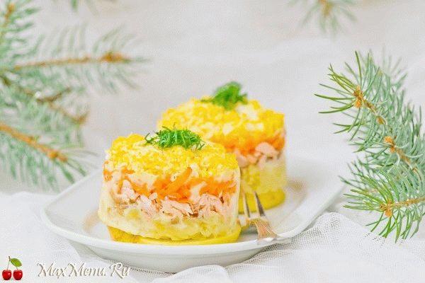 Новогодний салат «Мимоза» с лососем